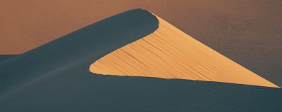 鬼灭之刃动画版场景：炭治郎水之呼吸战斗画面，ufotable制作，色彩绚烂特效震撼